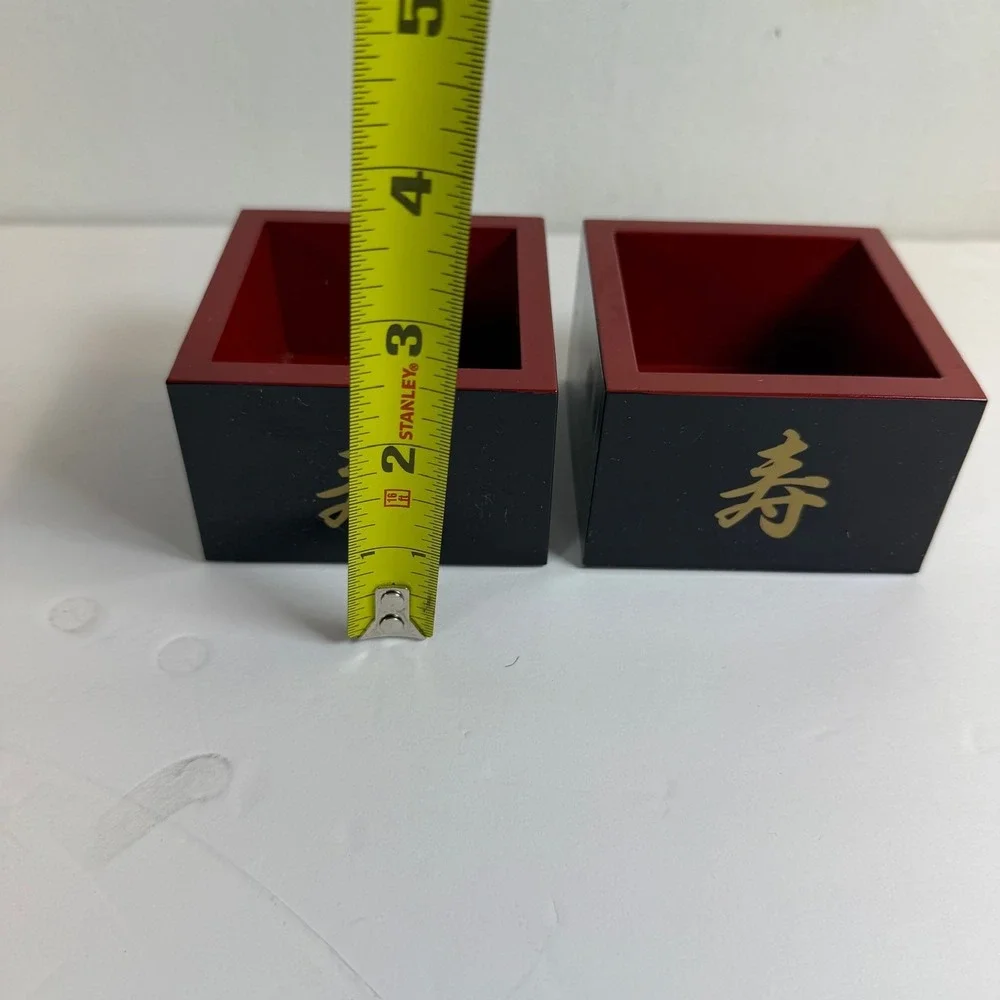 Set of 2 Hakusan Sake Masu Cups Black & Red Japanese Wooden Sake Boxes B-10
